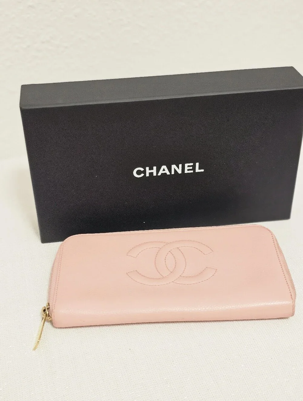 Authentic Vintage Chanel Pink Caviar Leather Zip-Around Wallet